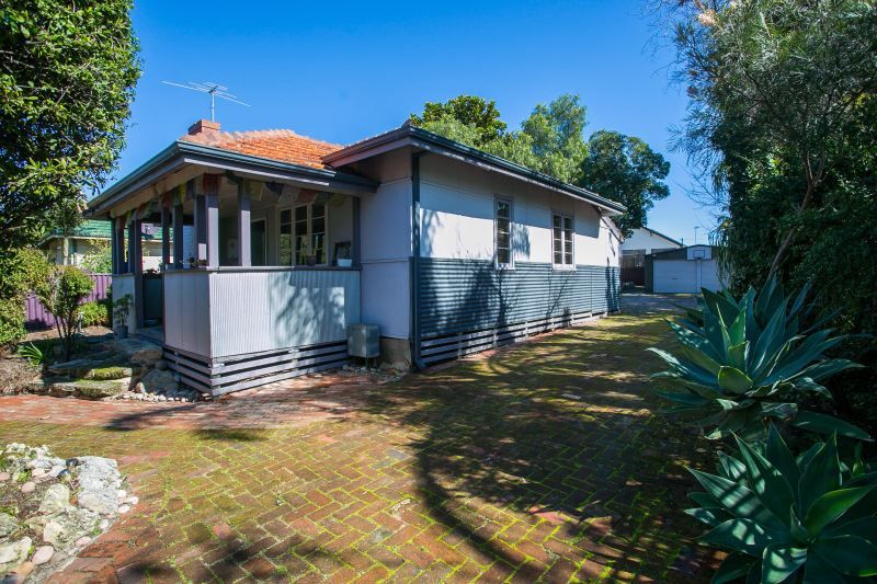 65 Collick Street, Hilton WA 6163, Image 1