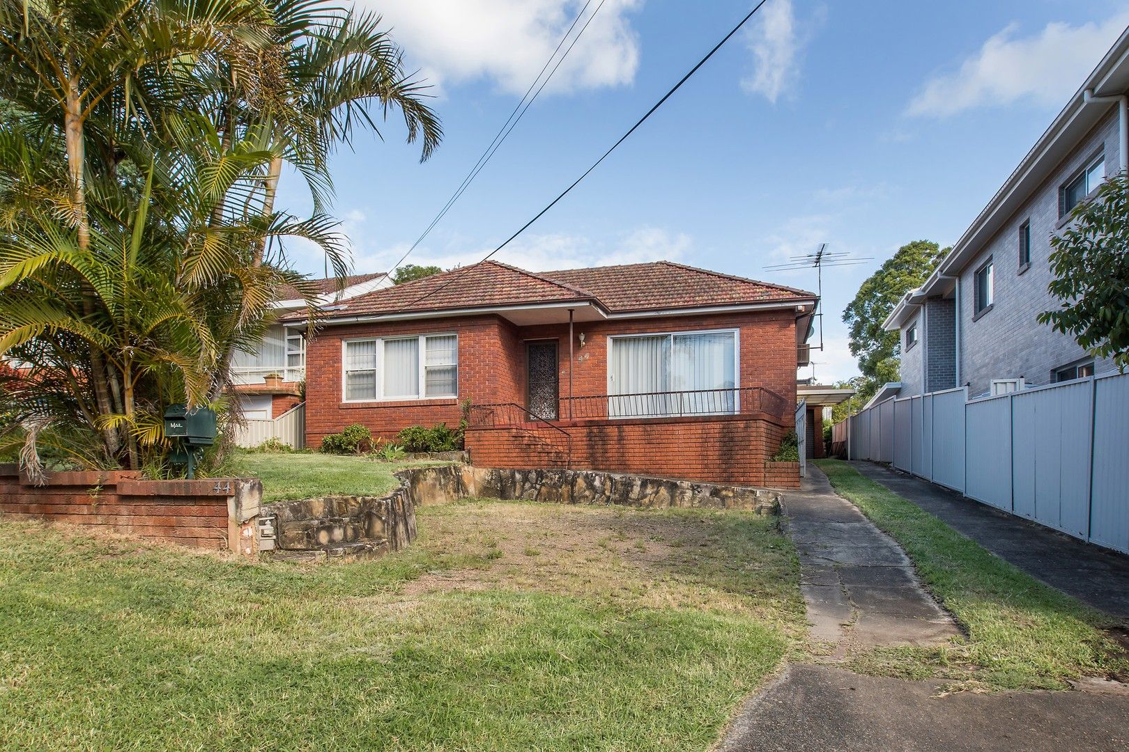3 bedrooms House in 44 Malvern Road MIRANDA NSW, 2228