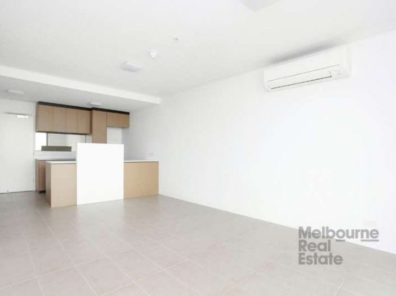 2 bedrooms Apartment / Unit / Flat in 610/201 High Street PRAHRAN VIC, 3181