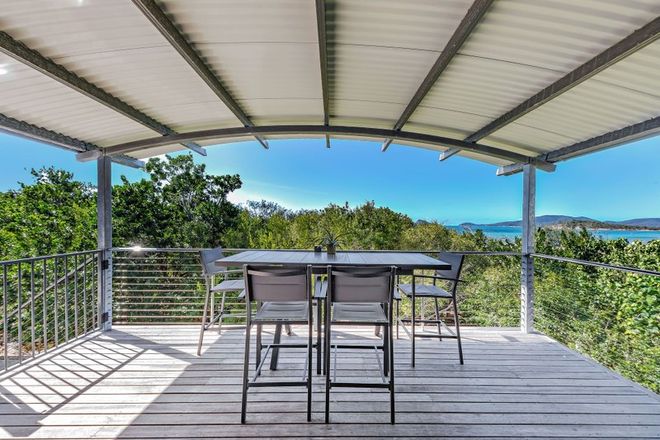 Picture of 84 Gloucester Avenue, HIDEAWAY BAY QLD 4800