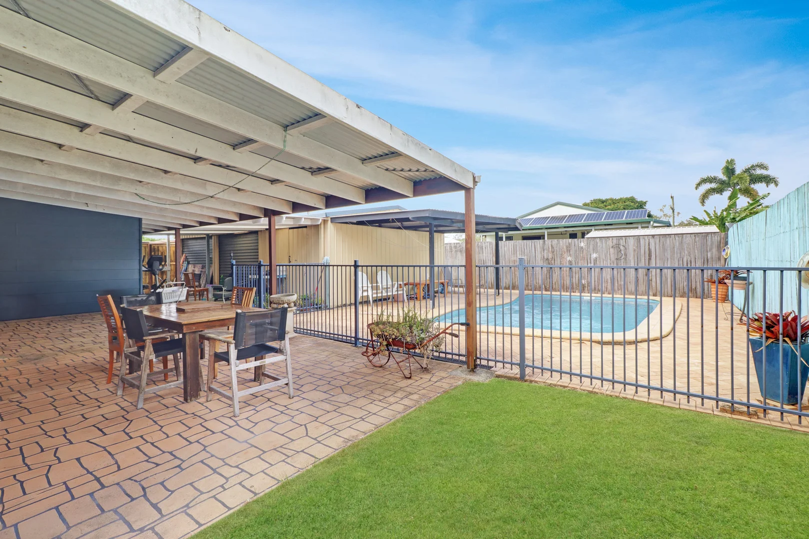 Additional image 9 of 33 Namba Street, Pacific Paradise QLD 4564