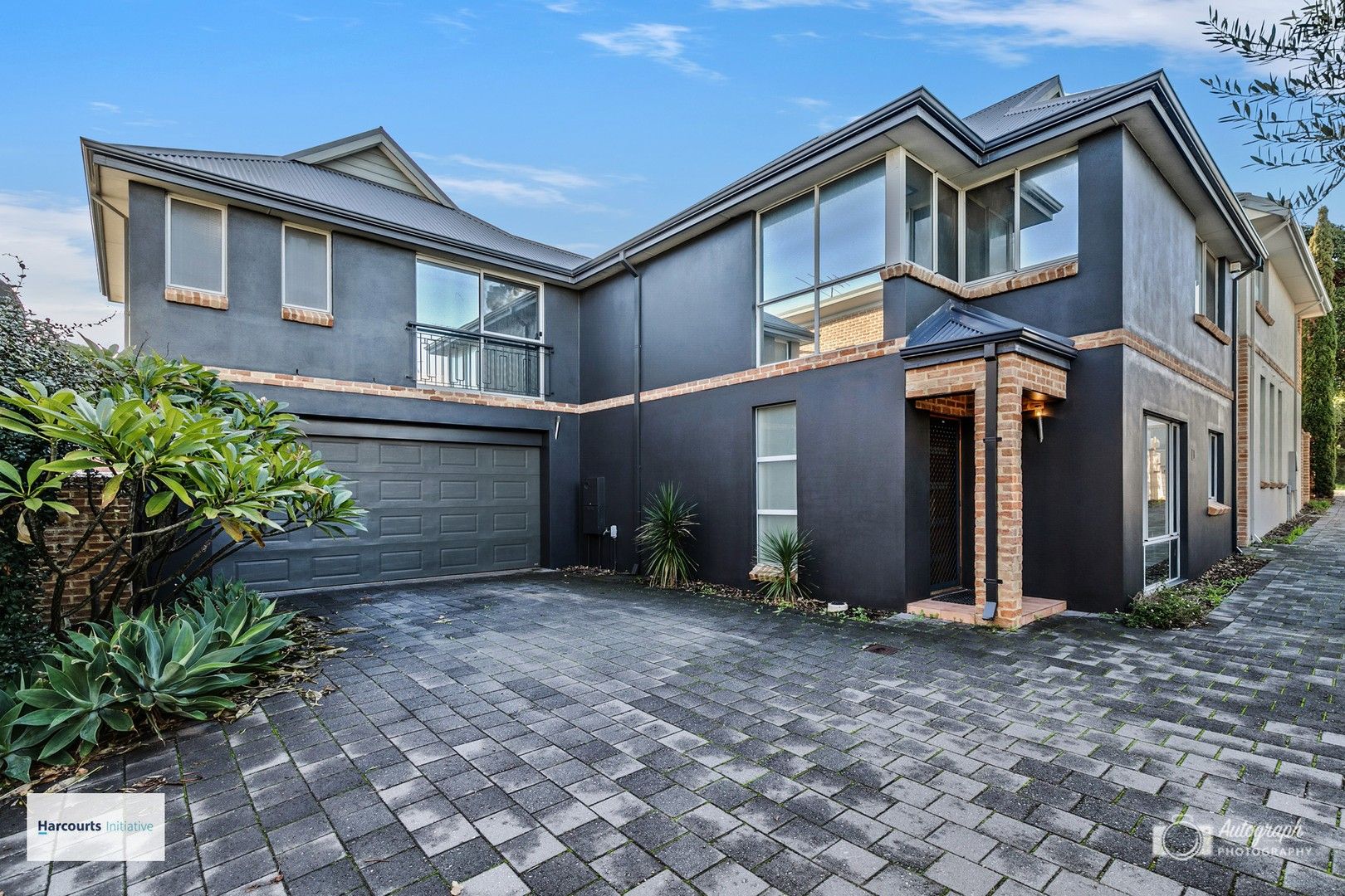 3 bedrooms Townhouse in 7B Waller Place INNALOO WA, 6018