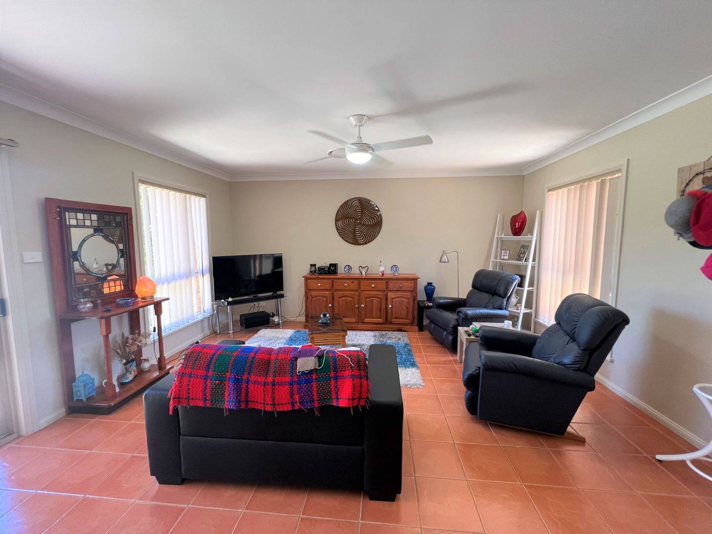 1 Briggs Lane, Griffith NSW 2680, Image 2