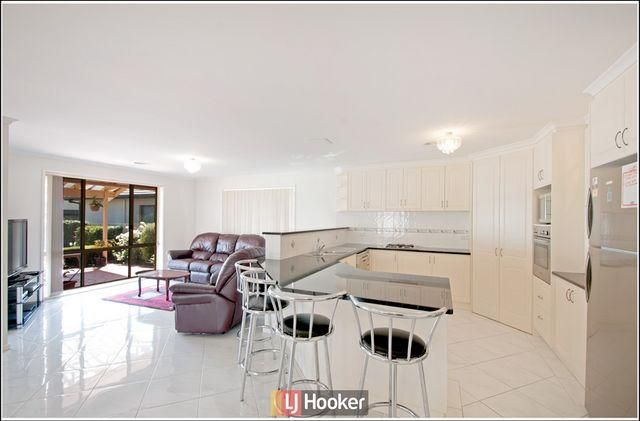 15 Pallin Street, GUNGAHLIN ACT 2912, Image 2