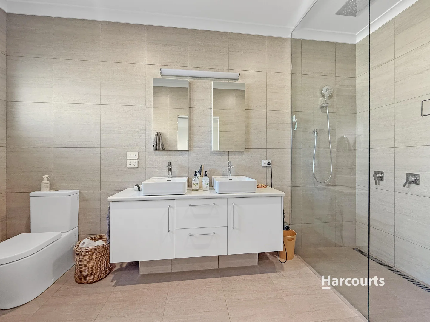 Additional image 4 of 100 Main Road, Penguin TAS 7316