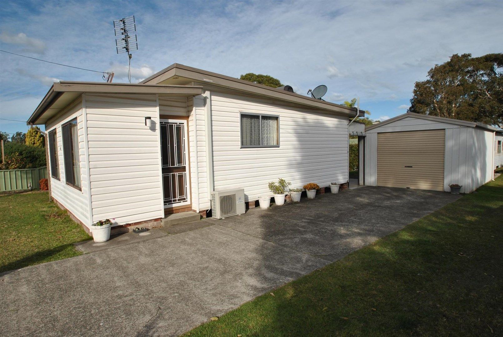 4 Wren Street, Culburra Beach NSW 2540, Image 0