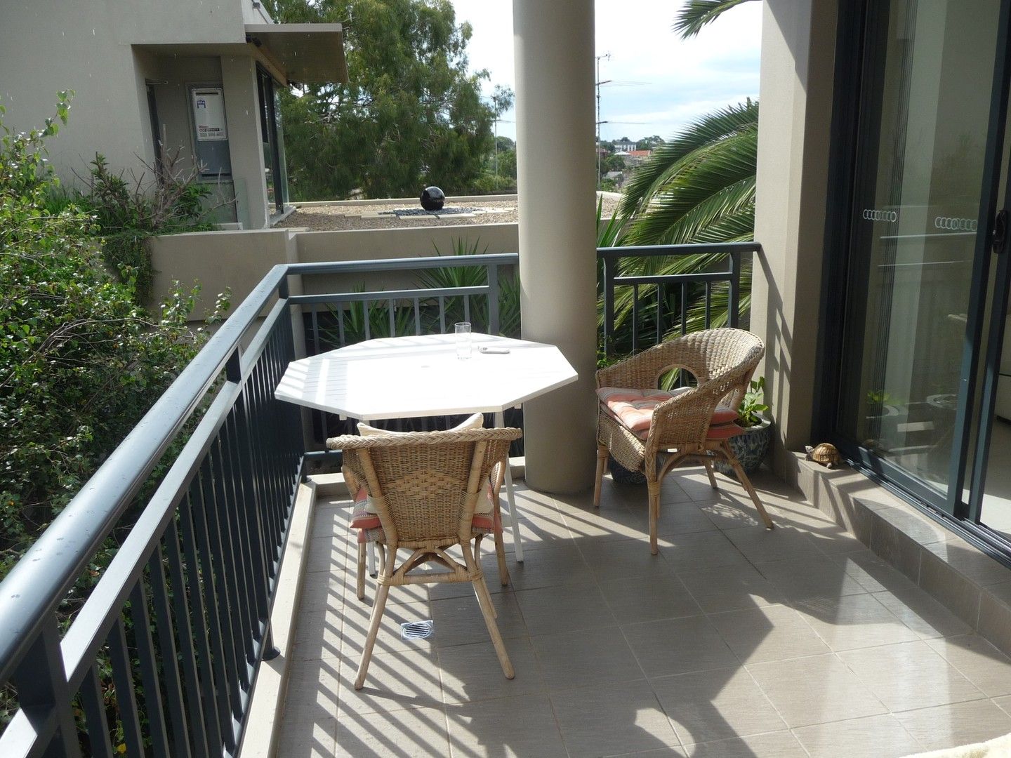 2 bedrooms Apartment / Unit / Flat in 6/74 Birriga Road BELLEVUE HILL NSW, 2023
