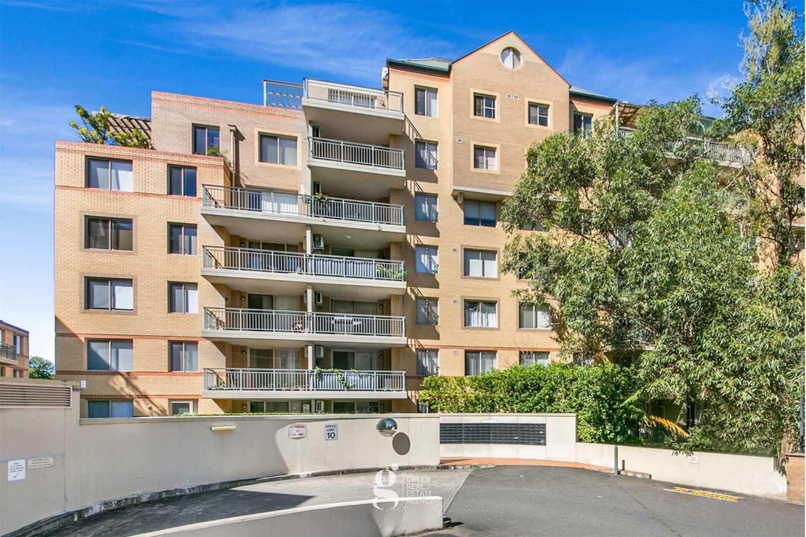 2 bedrooms Apartment / Unit / Flat in 81/18 Sorrell Street PARRAMATTA NSW, 2150