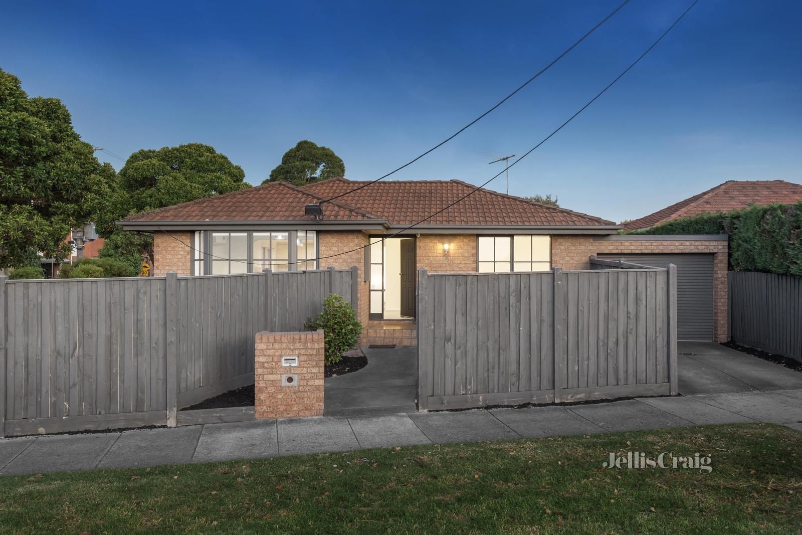 1/1 Crosbie Road, Murrumbeena VIC 3163, Image 0