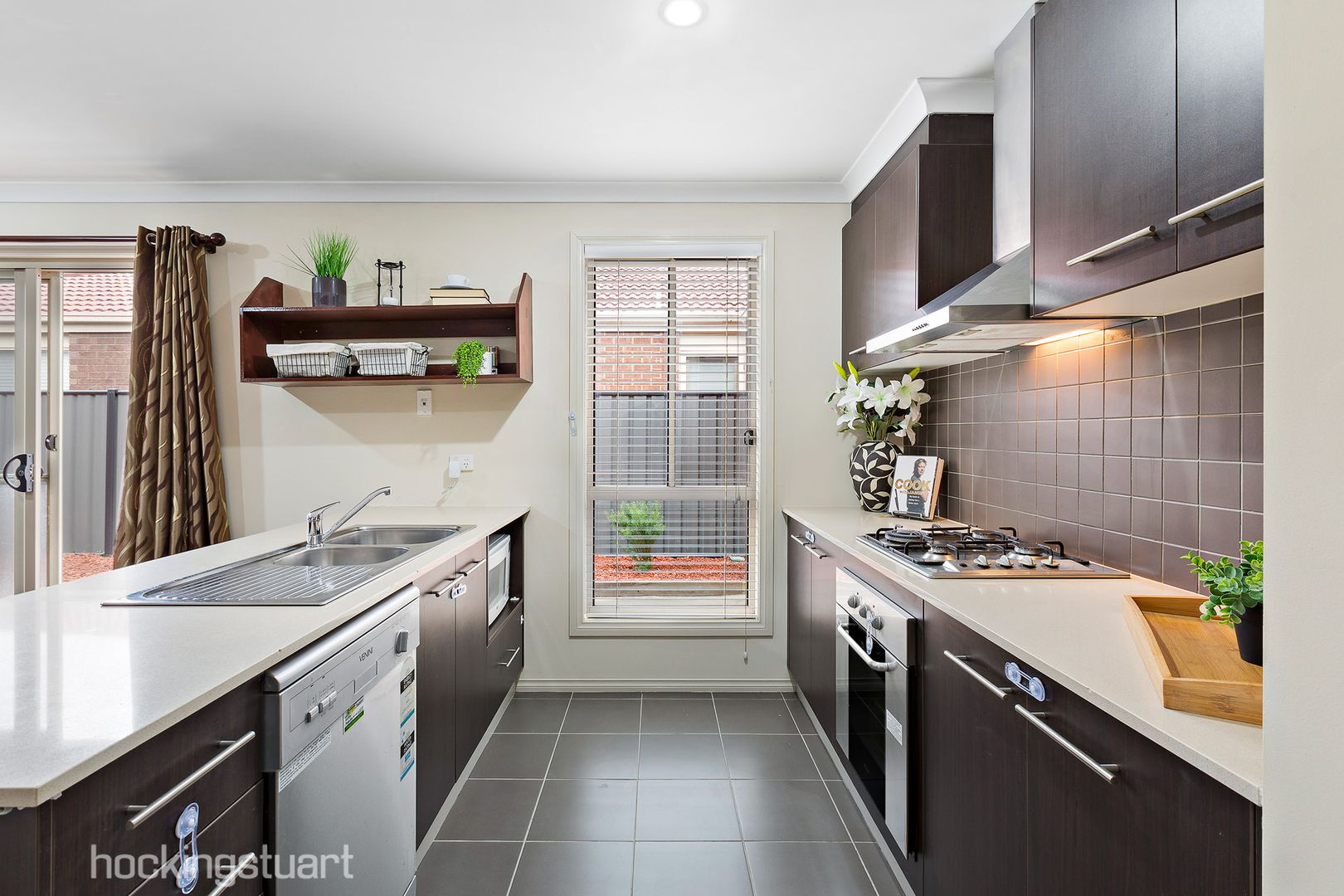 39 Pankhurst Promenade, Point Cook VIC 3030, Image 2