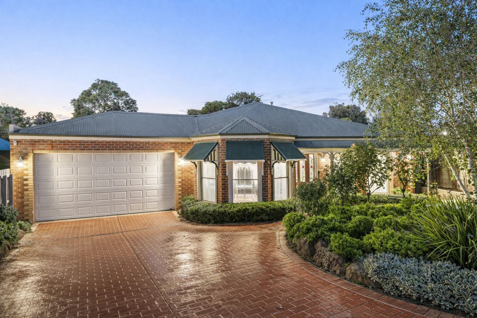 48 Burgundy Drive, Waurn Ponds VIC 3216
