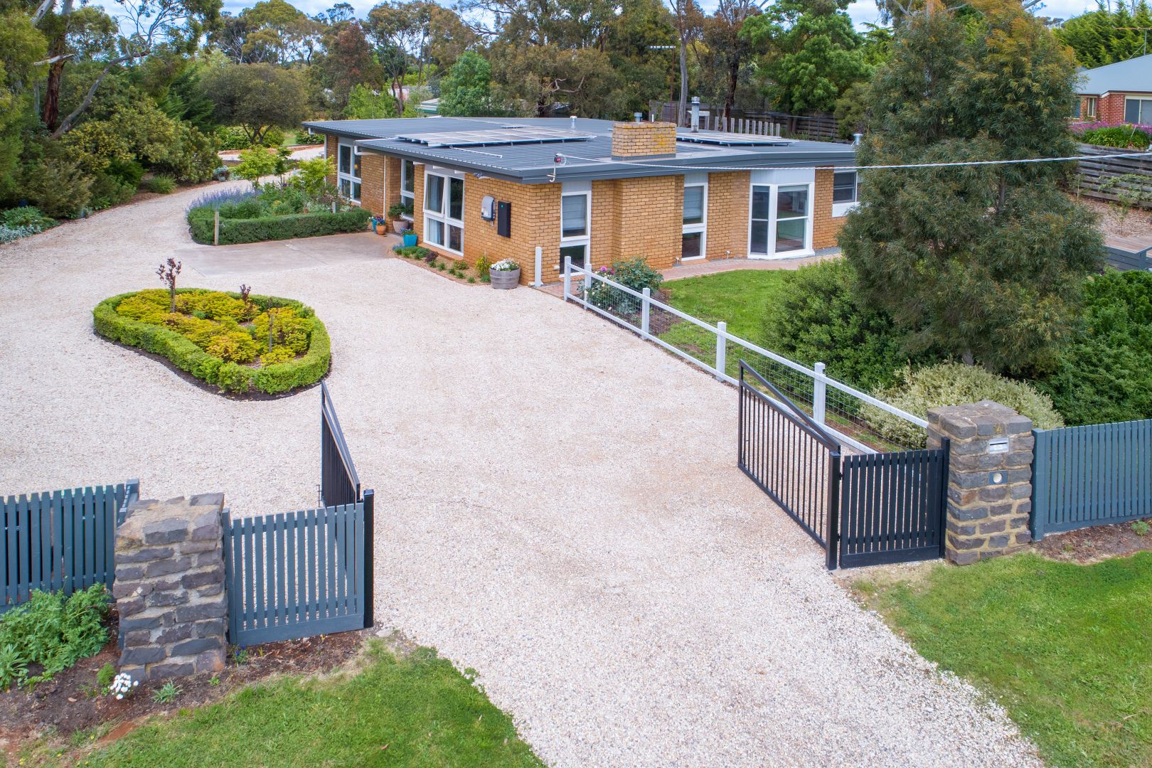 14 Hutchinsons Lane, Romsey VIC 3434, Image 1