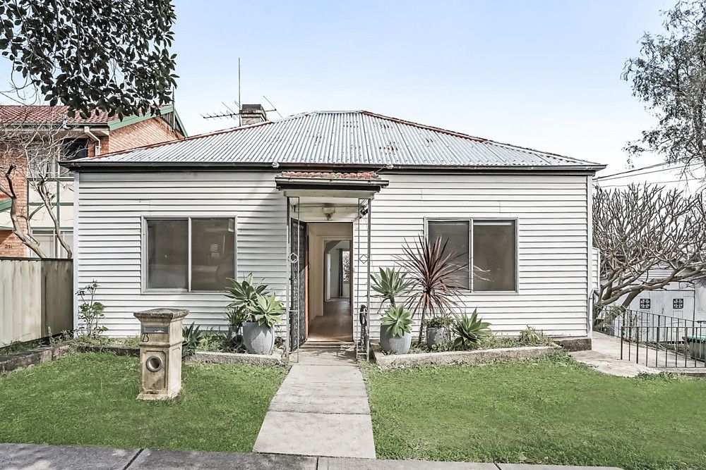 23 Jersey Avenue, Mortdale NSW 2223, Image 2