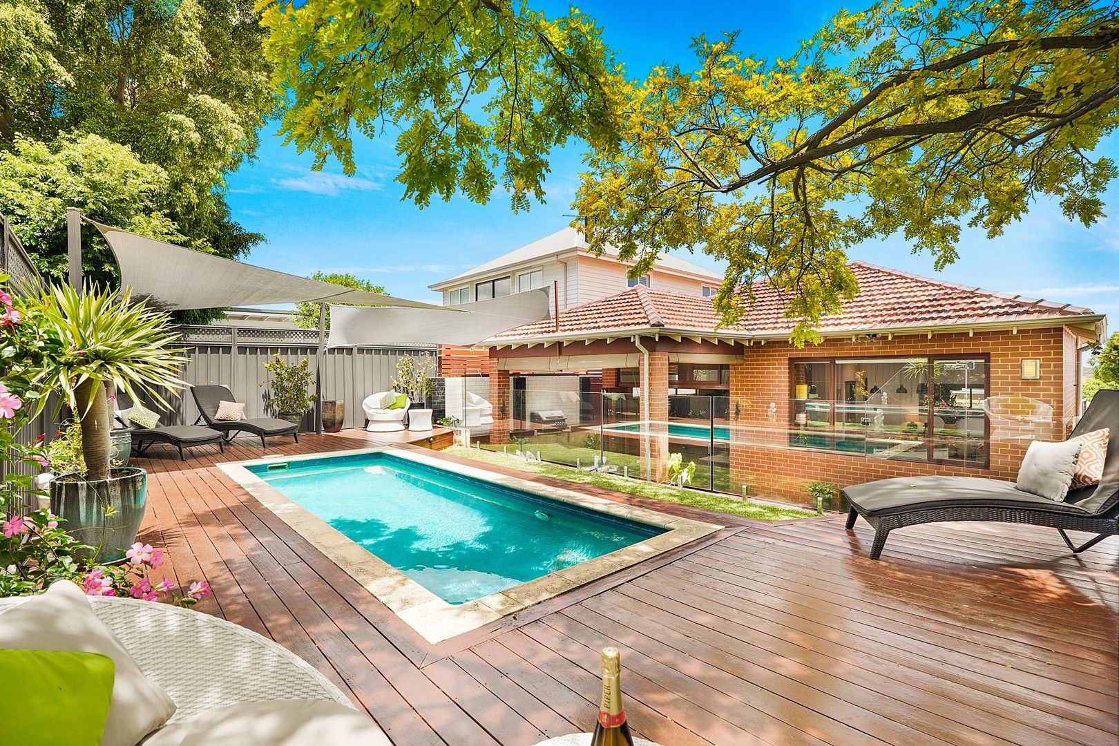 4 bedrooms House in 66 Buxton Street MOUNT HAWTHORN WA, 6016