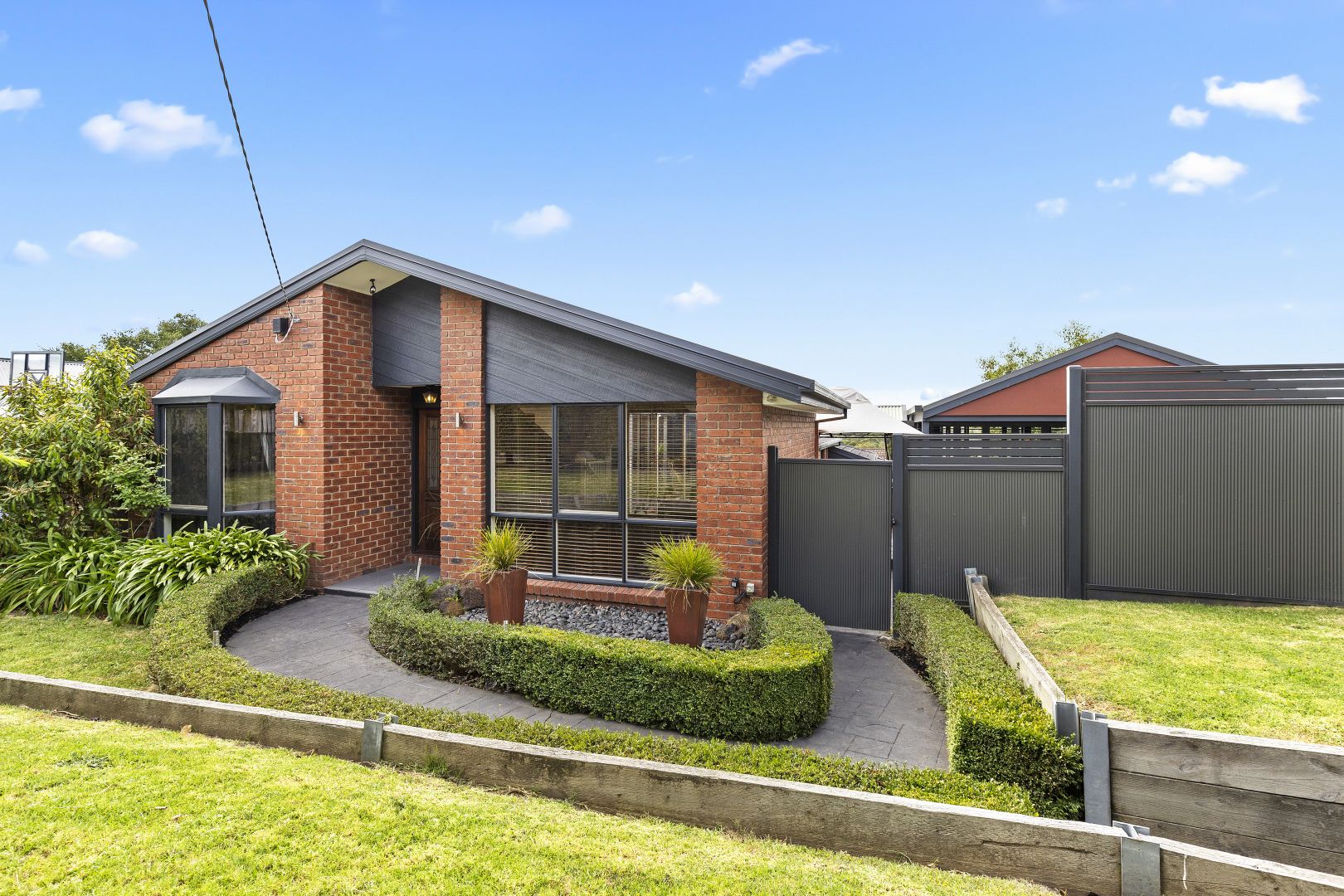 76 Blackwood Park Road, Ferntree Gully Property History & Address