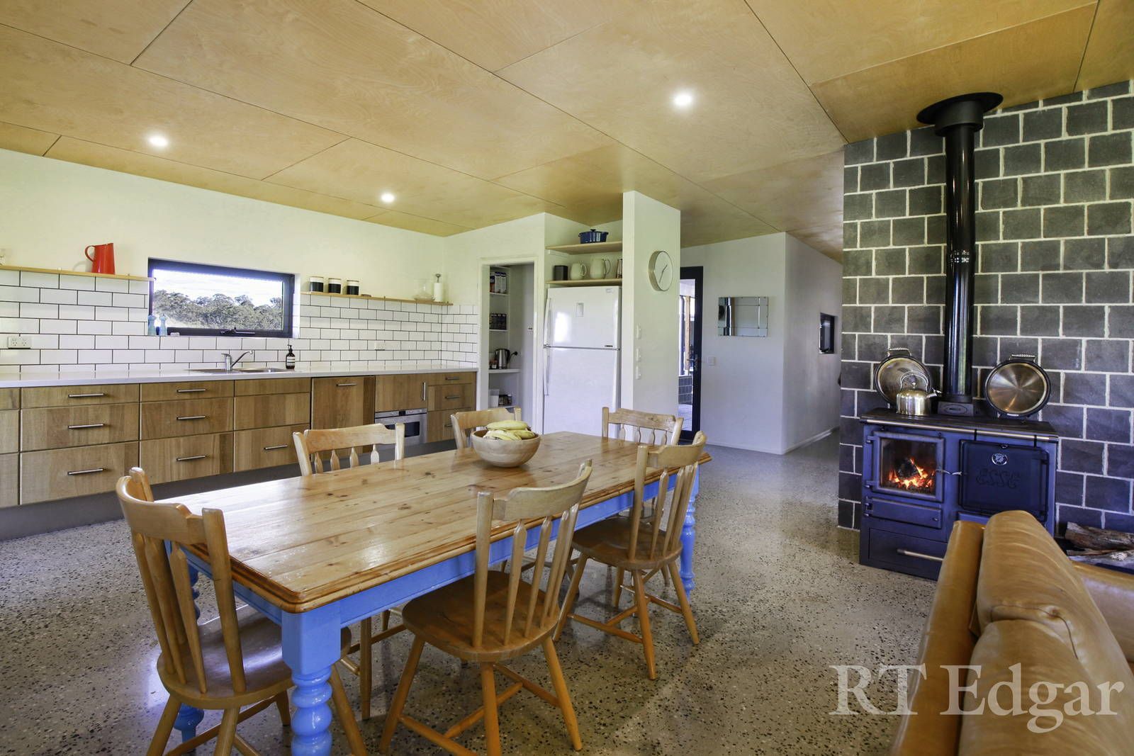 63 Raeburns Road, Redesdale VIC 3444, Image 2