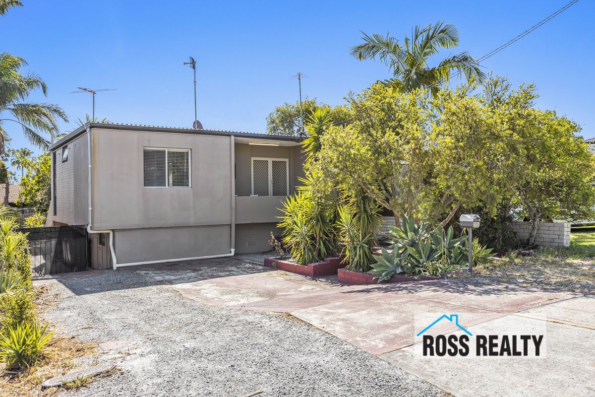 2 bedrooms House in 30A Hollett Road MORLEY WA, 6062