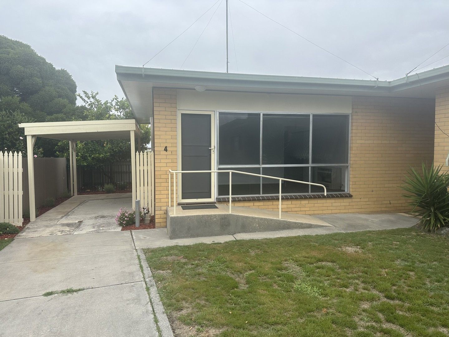 2 bedrooms House in 4/10 Pollack St COLAC VIC, 3250