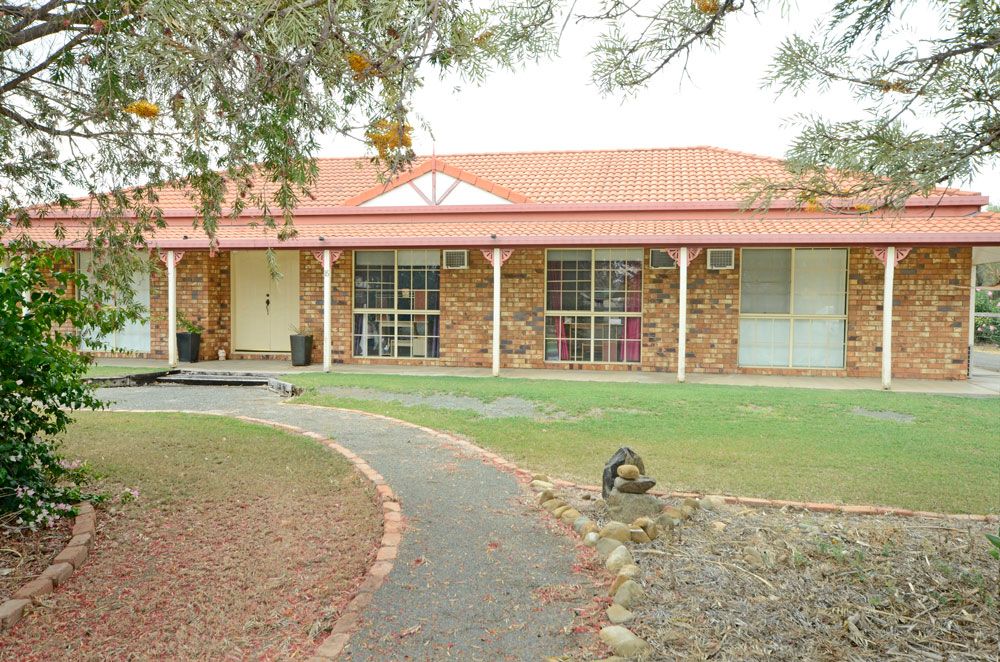 15 Hills Avenue Biloela Qld 4715 Domain