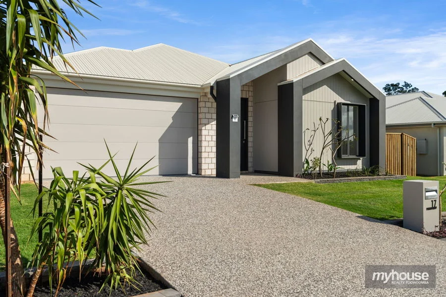 Primary image of 17 Saint Andrews Crescent, Highfields QLD 4352