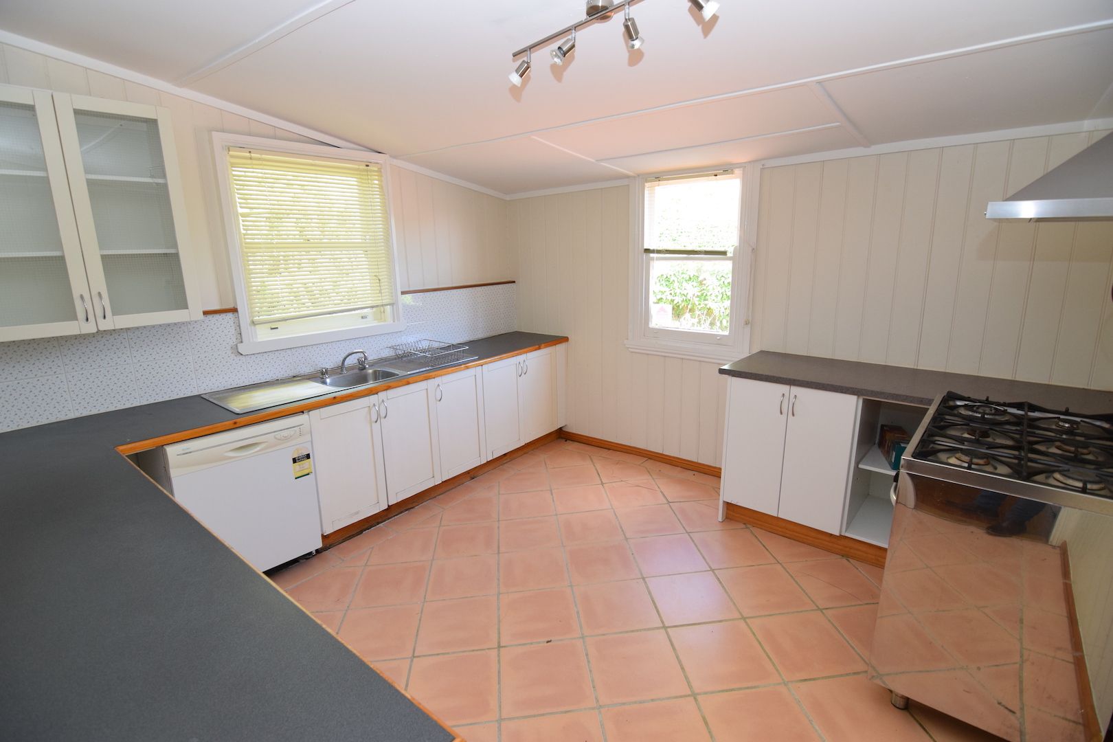 32 Henry Street, Bathurst NSW 2795, Image 1