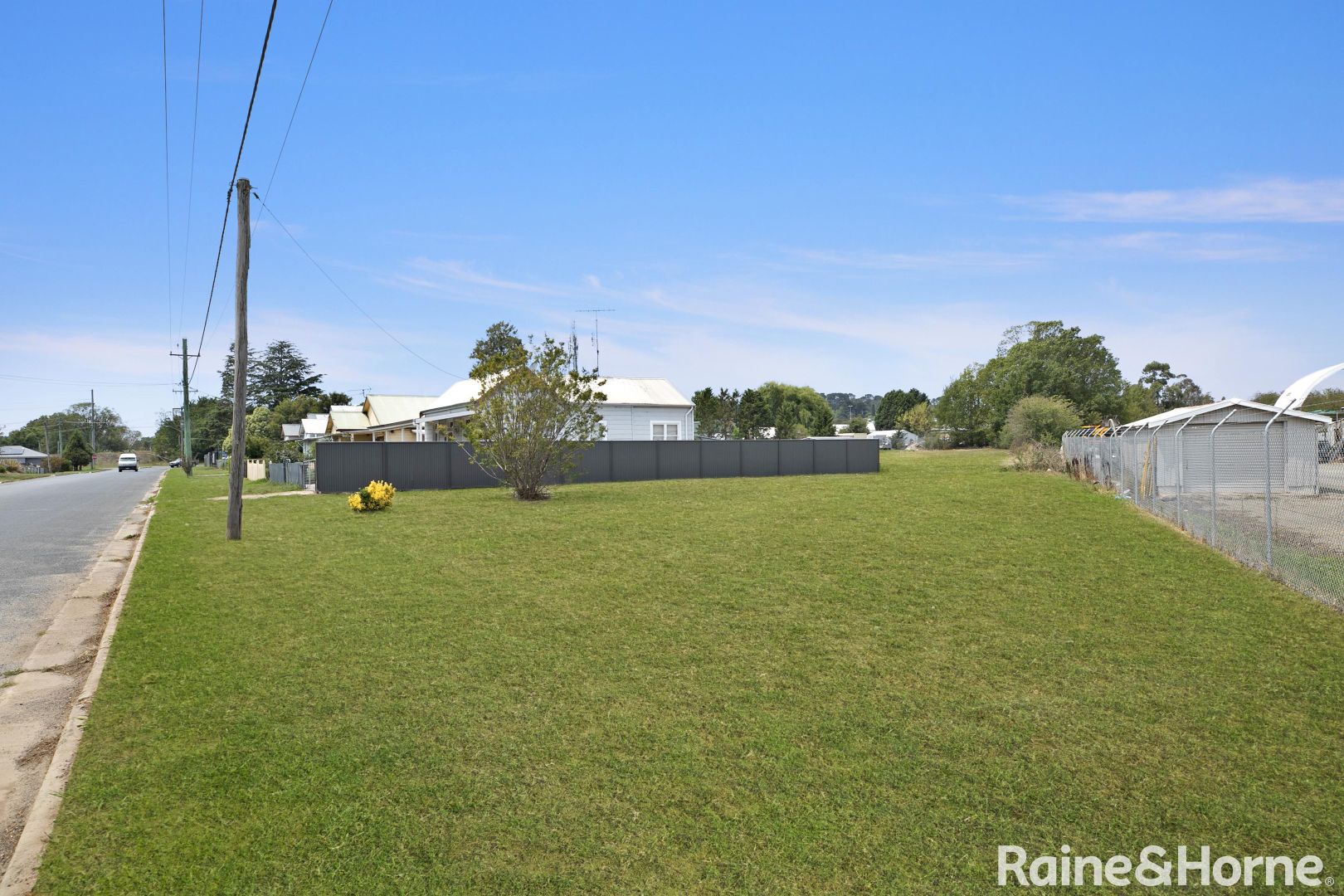 16 Parkes Road, Moss Vale NSW 2577, Image 2