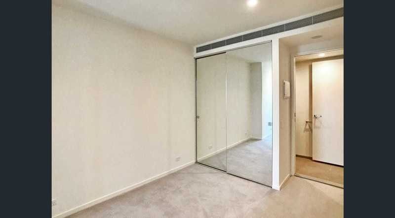 1 bedrooms Apartment / Unit / Flat in 2417/70 Southbank Boulevard SOUTHBANK VIC, 3006