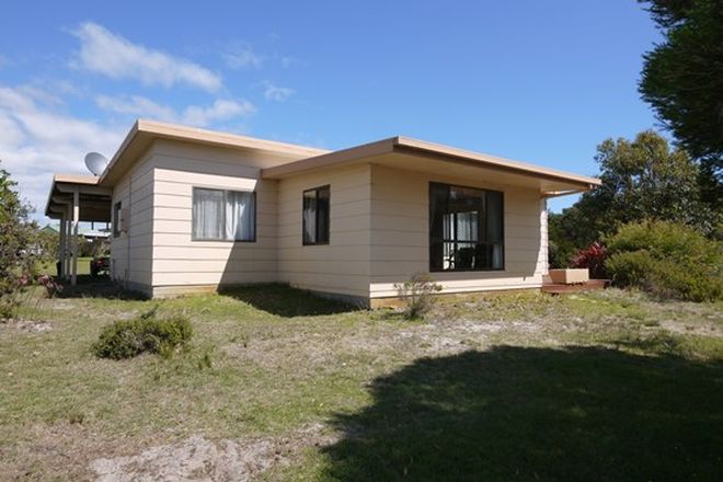 Picture of 16 Carins Close, TOMAHAWK TAS 7262