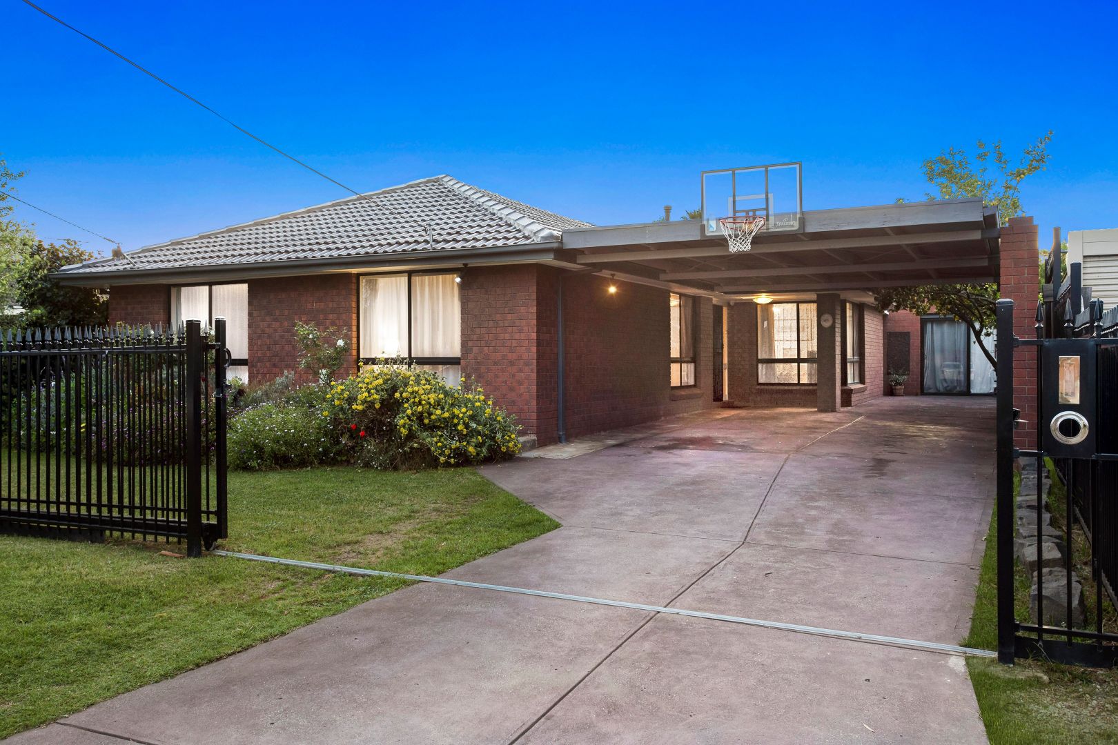 12 Jika Court Werribee Property History Address Research