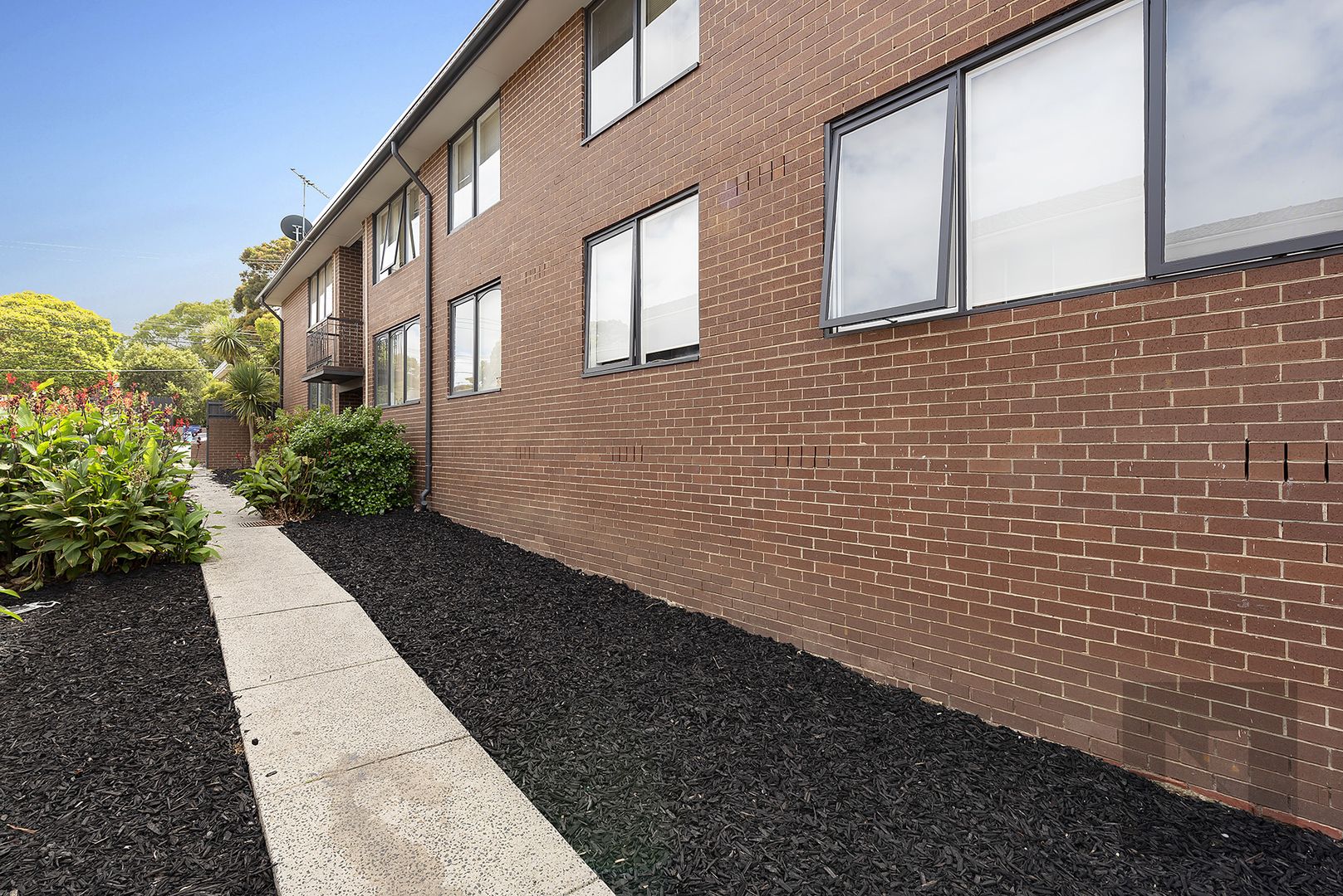 21 Close Avenue, Dandenong VIC 3175 Domain