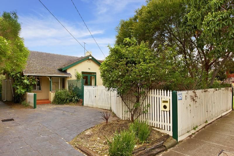 39 Thorburn Street, HAMPTON VIC 3188, Image 0