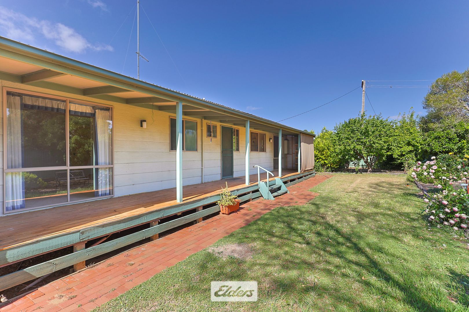 5 Johnson Street, Ouyen VIC 3490, Image 2