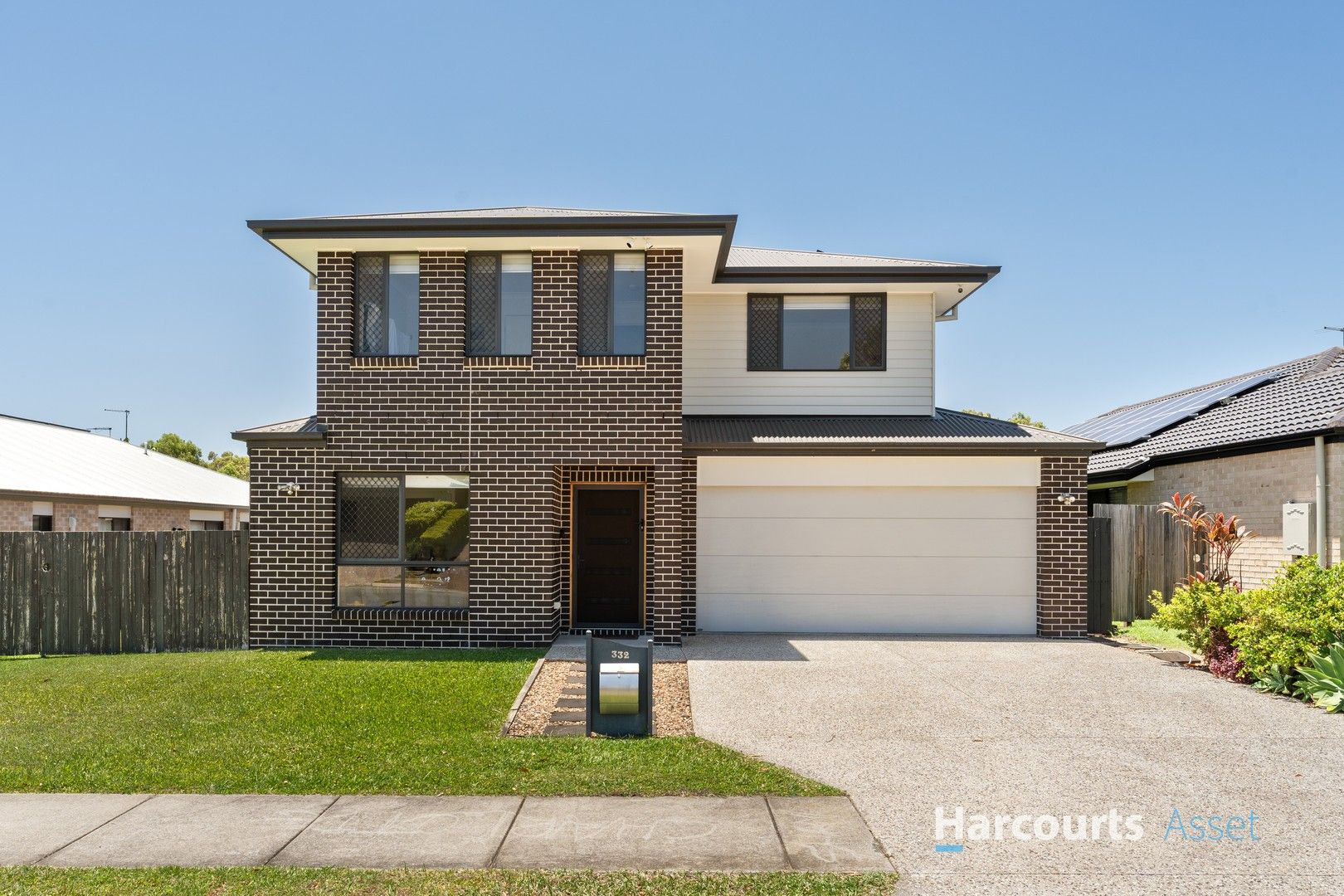 4 bedrooms House in 332 Waller Road PARK RIDGE QLD, 4125