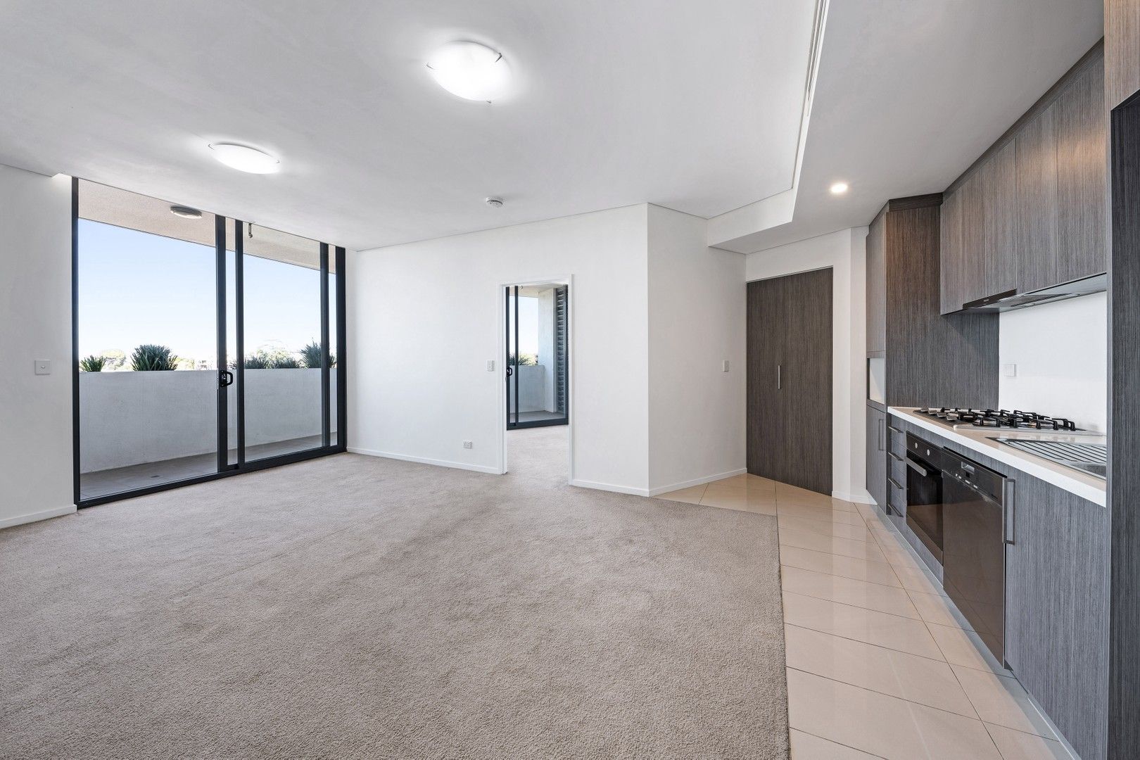 1 bedrooms Apartment / Unit / Flat in 808/19 Arncliffe Street WOLLI CREEK NSW, 2205