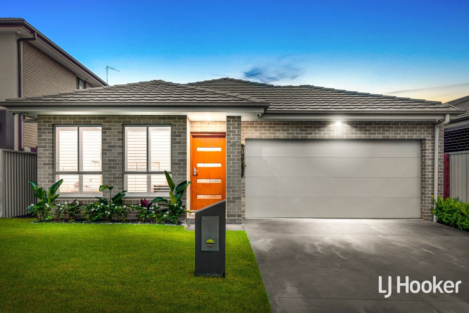 4 bedrooms House in 8 Bejar Street SCHOFIELDS NSW, 2762