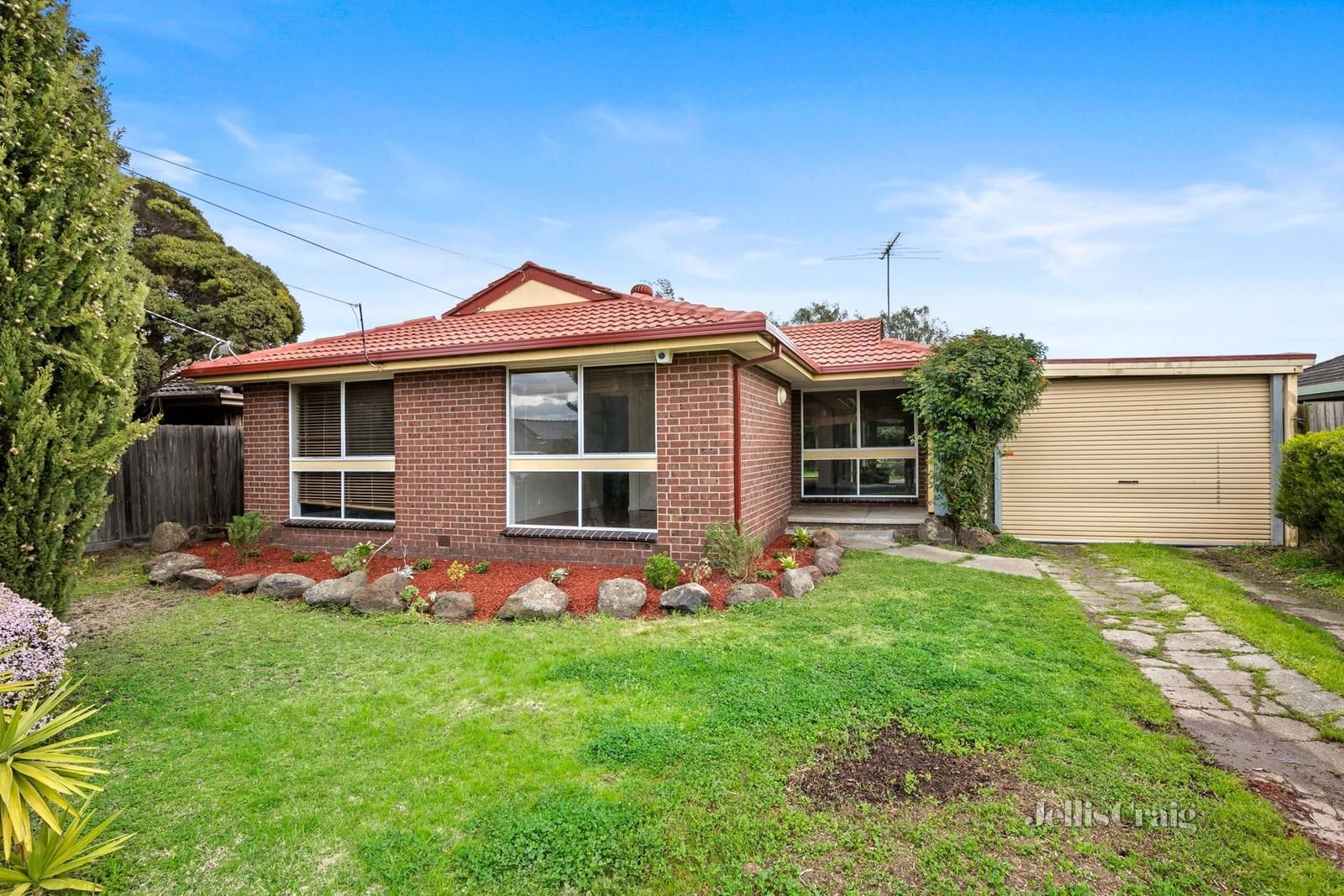 3 bedrooms House in 33 Durham Crescent HOPPERS CROSSING VIC, 3029