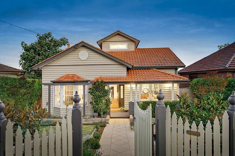 4 bedrooms House in 11 Sycamore Street CAMBERWELL VIC, 3124