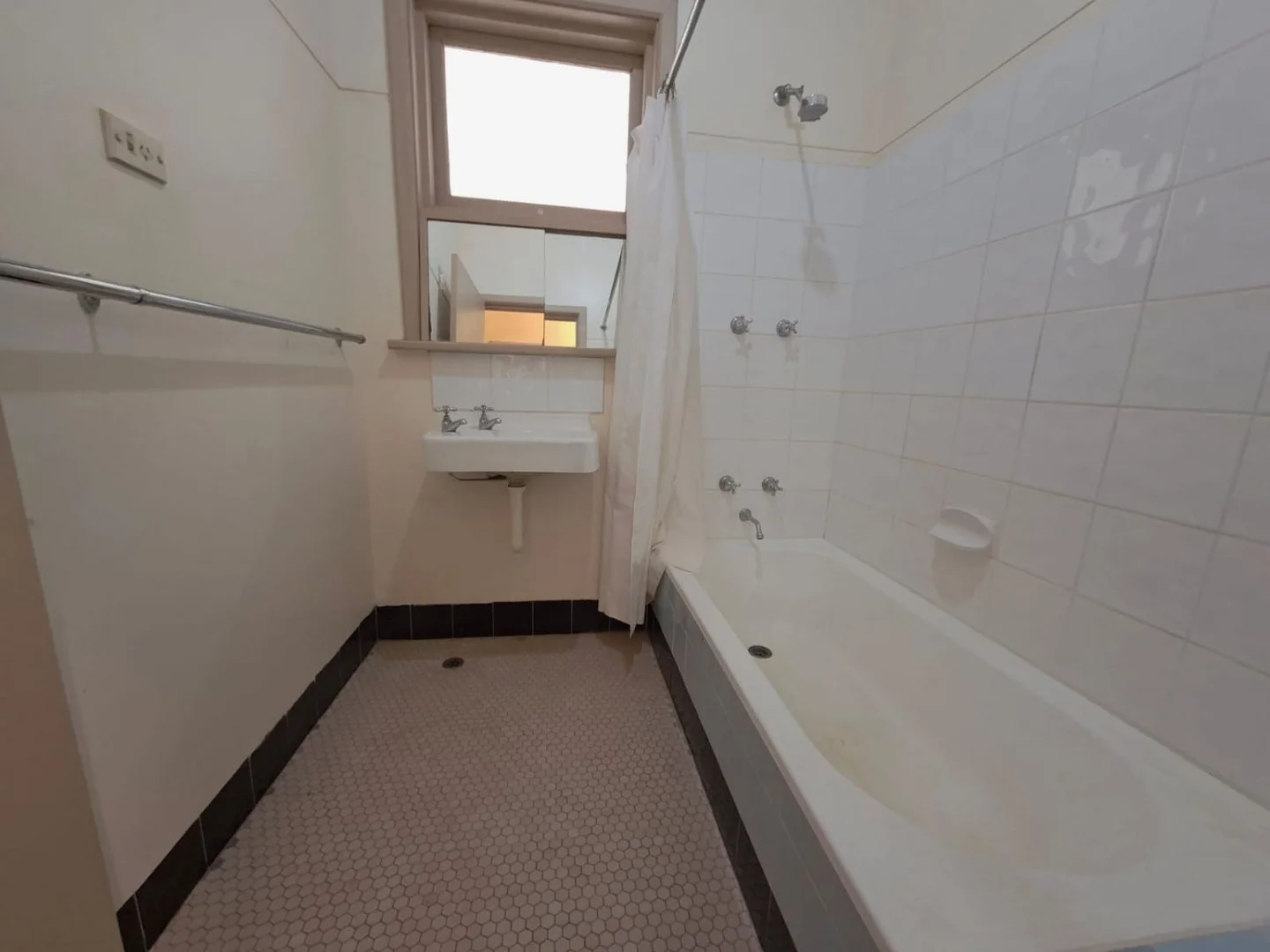 Additional image 11 of 32A Forest Road, Armadale WA 6112