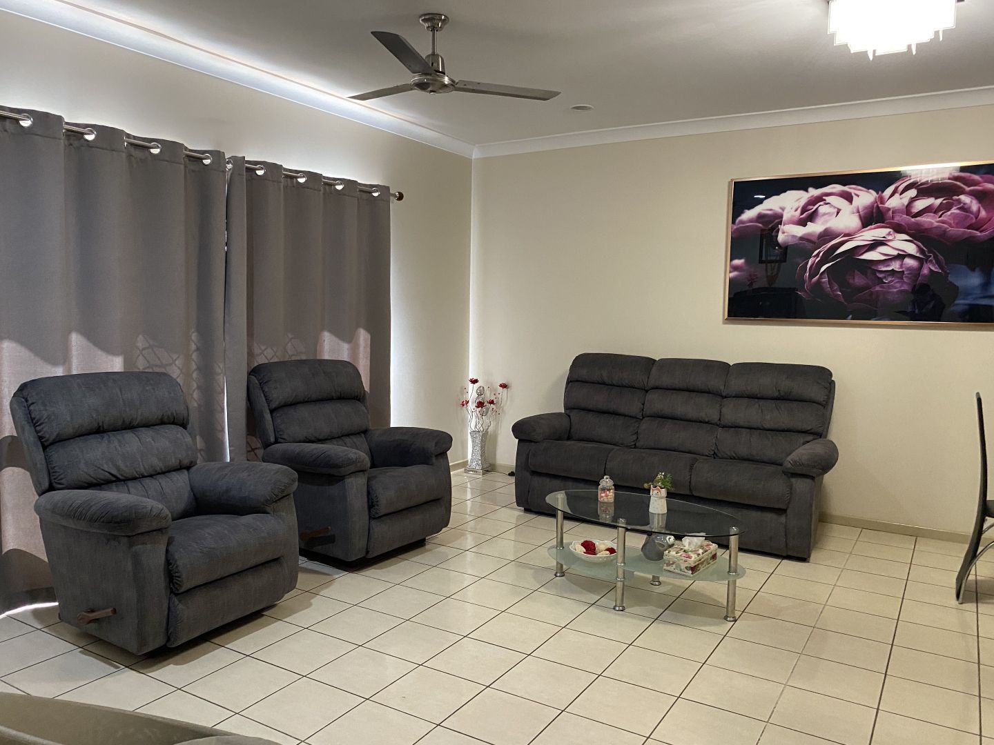 Moffat Street, Kirwan QLD 4817 4 beds house for Rent, 500 15511175