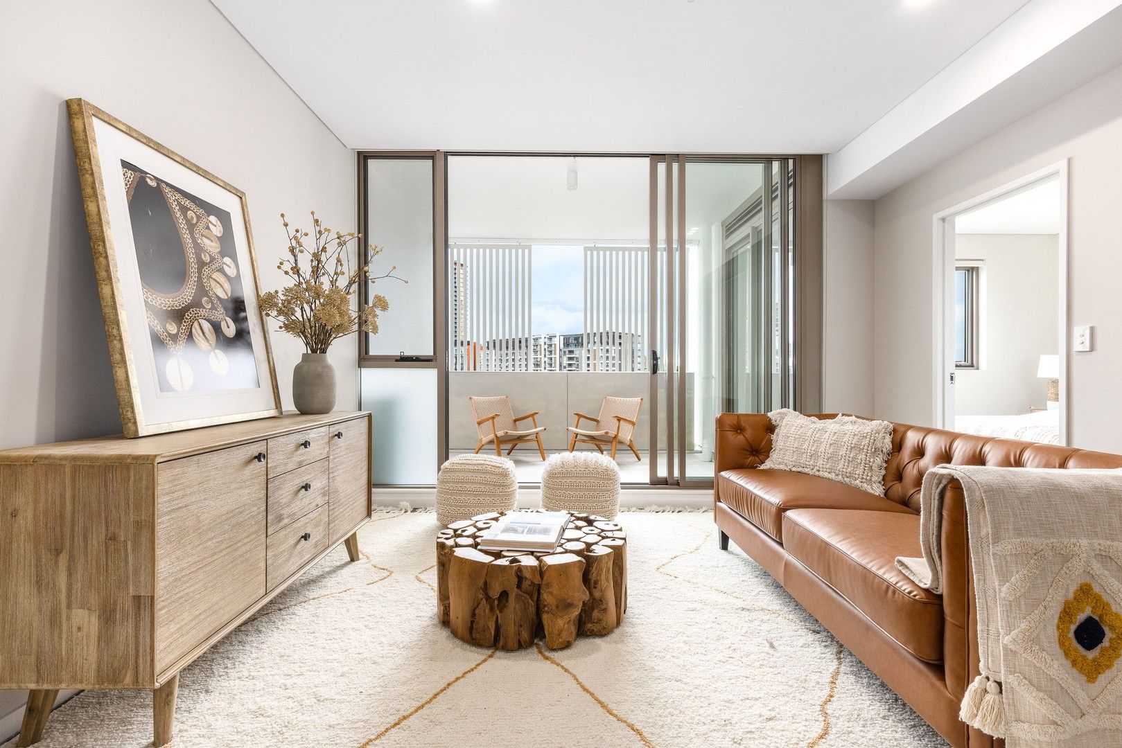 2 bedrooms Apartment / Unit / Flat in 8 Sonny Leonard Street ZETLAND NSW, 2017
