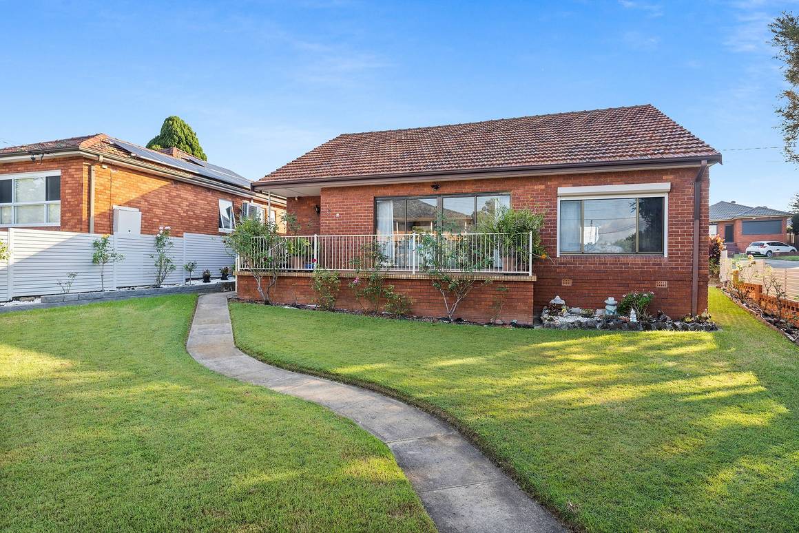 Picture of 35 Jordan Avenue, BEVERLY HILLS NSW 2209