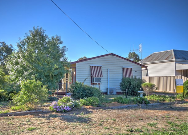 67 Jeffrey Street, Elmore VIC 3558