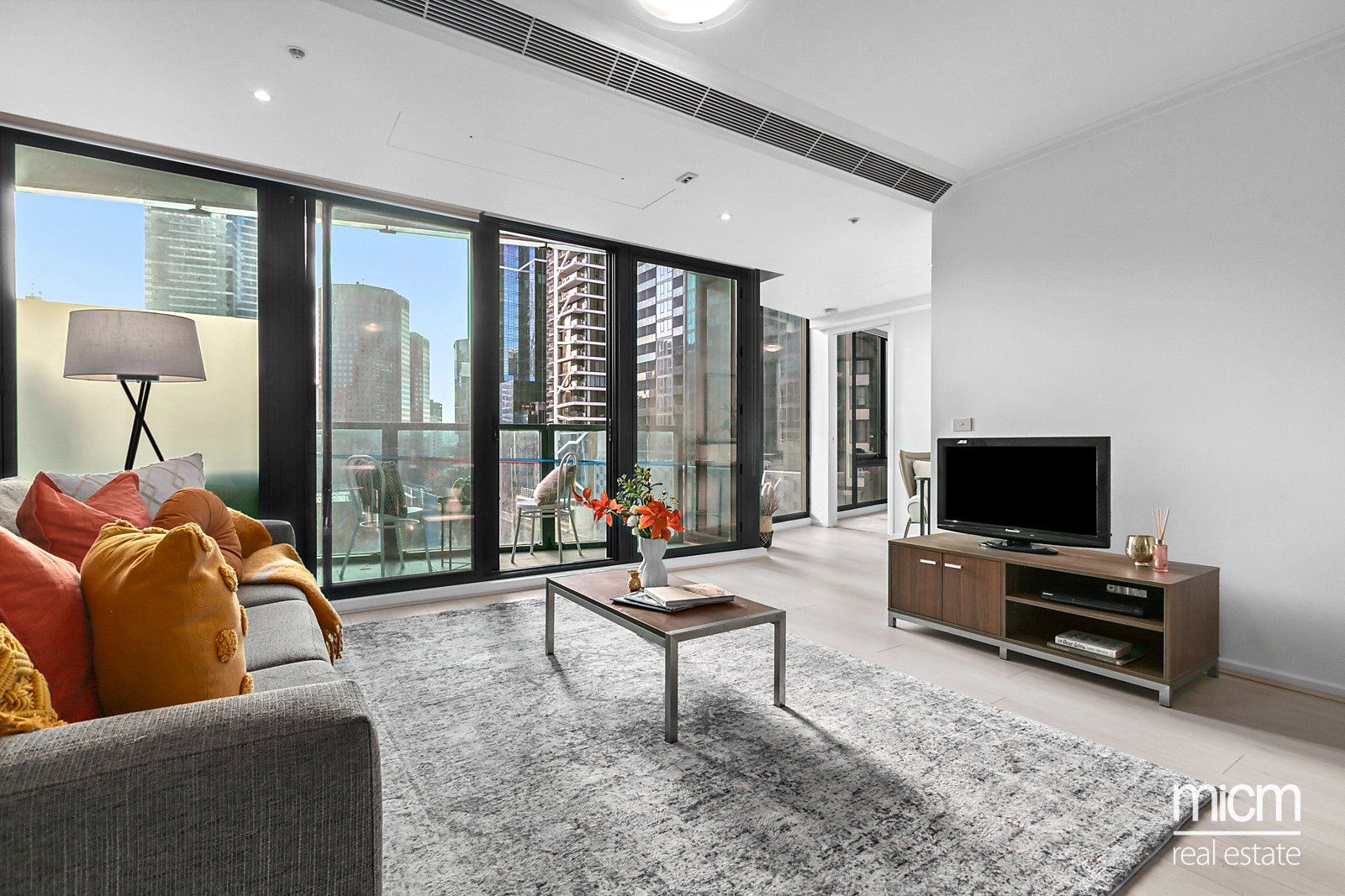 902/180 City Road, Southbank VIC 3006, Image 2