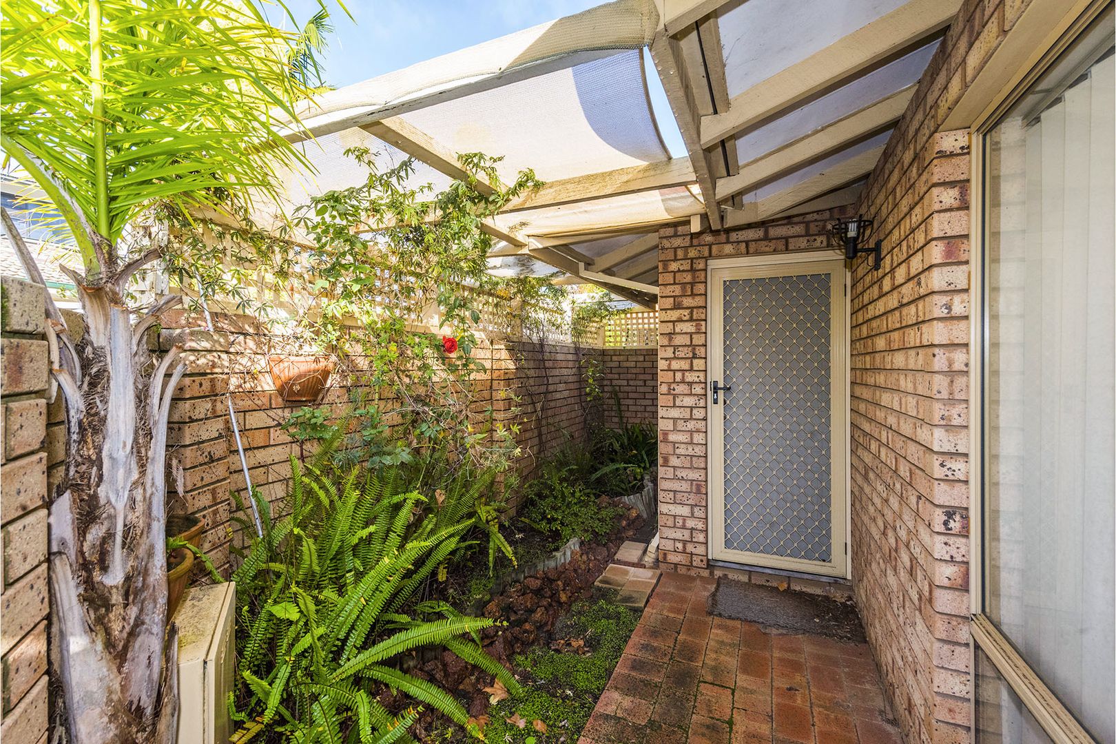 2/3 First Avenue, Applecross WA 6153, Image 2