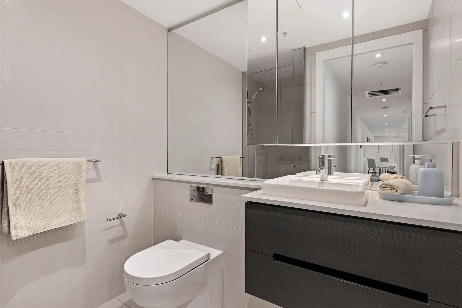 Additional image 4 of 1506/100 Lorimer Street, Docklands VIC 3008