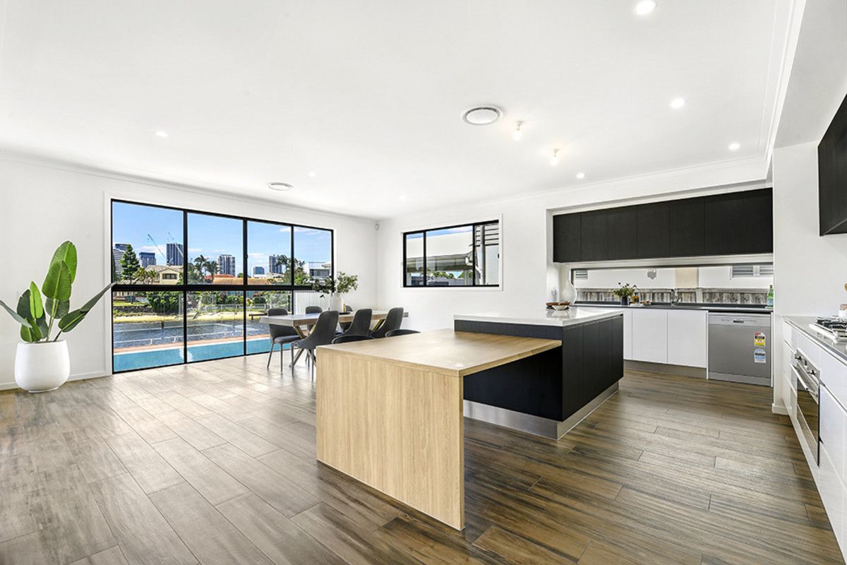 84 Clear Island Road, Broadbeach Waters QLD 4218, Image 1