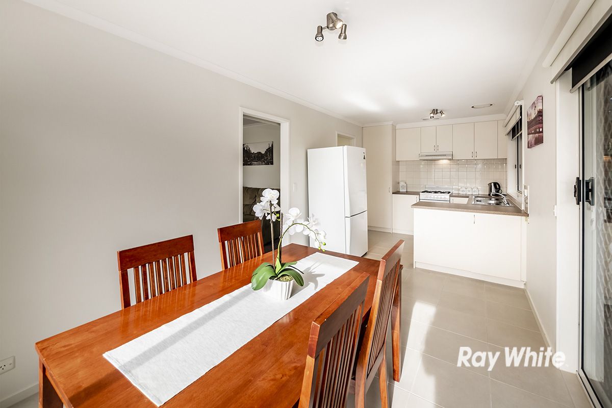 2/9 Fairfield Street, Cranbourne VIC 3977, Image 2