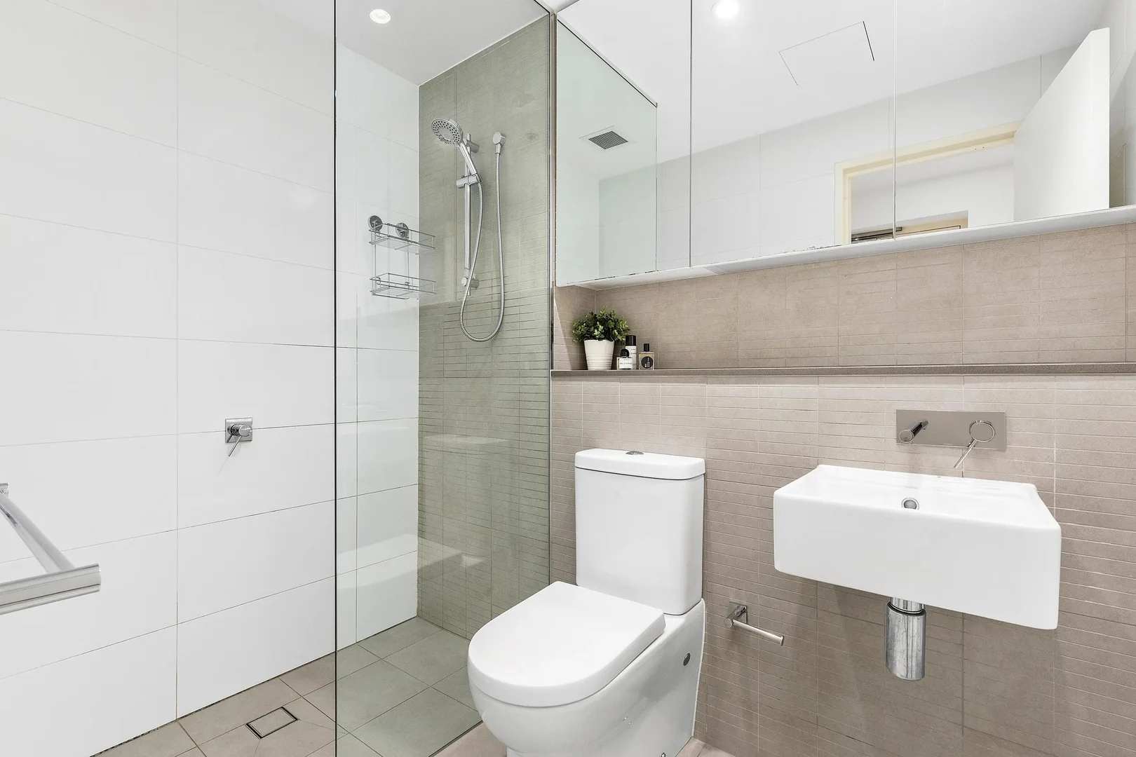 Additional image 4 of 601/5 Brodie Spark Dr, Wolli Creek NSW 2205