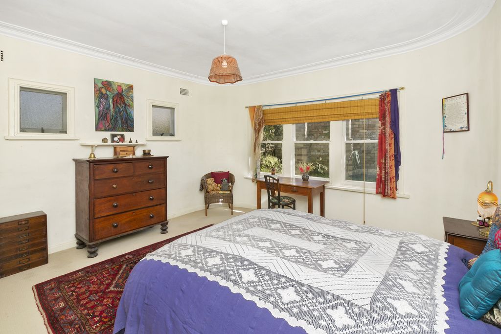 33 Smith Avenue, Allambie Heights NSW 2100, Image 1