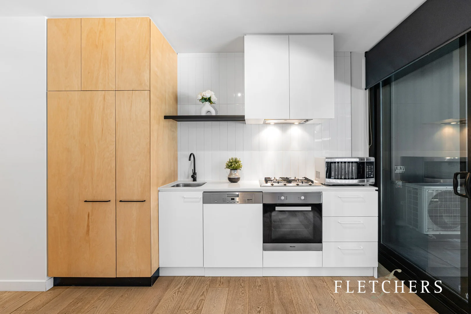 Additional image 3 of 704/33 Coventry Street, Southbank VIC 3006